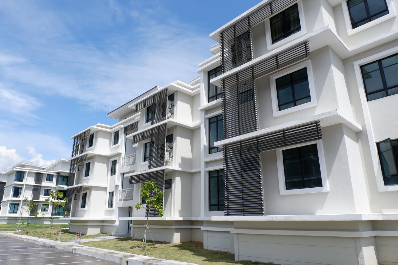 The Meadow Park Apartment Kampar Exterior photo